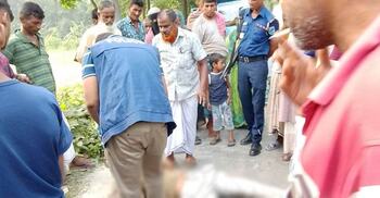 গাজীপুরে রাস্তায় পড়ে ছিলো অজ্ঞাত মরদেহ