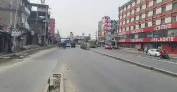 গাজীপুরের দুই মহাসড়কই ফাঁকা, গণপরিবহন থাকলেও নেই যাত্রী