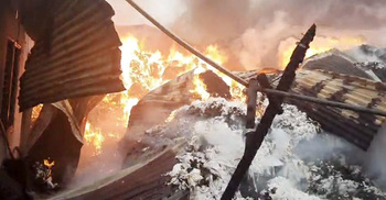 গাজীপুরে ঝুট গোডাউনে আগুন, নিয়ন্ত্রণে ৬ ইউনিট