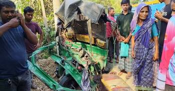 3 die as truck rams auto-rickshaw