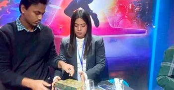 বিনামূল্যে সিগারেট বিতরণ ঘিরে সমালোচনা তুঙ্গে