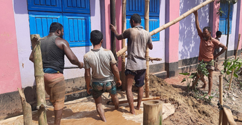 পানি উঠছে না নলকূপে, বিপাকে বাসিন্দারা