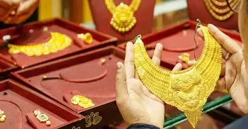 বছরজুড়ে অস্থিরতা, সোনার দামে রেকর্ডের পর রেকর্ড