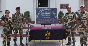 বাংলাদেশ-ভারত সীমান্ত থেকে কোটি রুপির সোনা জব্দ