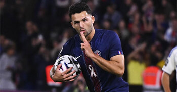 Leaders PSG fight back to draw six-goal thriller