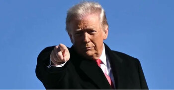 গ্রিনল্যান্ড দখল প্রসঙ্গে ট্রাম্প বললেন বিশ্ব শান্তি ঝুঁকিতে