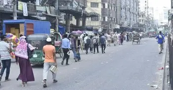 গুলিস্তান হকারমুক্ত: নগরবাসীর স্বস্তি, হকারদের উদ্বেগ