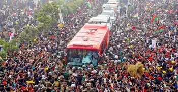 এভারকেয়ার থেকে গুলশানের বাসার পথে তারেক রহমান