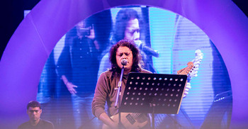 কীভাবে কাটে জেমসের জন্মদিন