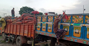 আট মাস পর হিলি দিয়ে কাঁচামরিচ আমদানি