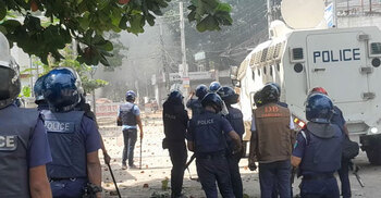 হবিগঞ্জে পুলিশের সঙ্গে কোটাবিরোধীদের সংঘর্ষ, আহত শতাধিক