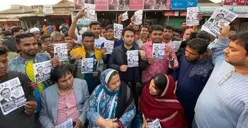 রেজা কিবরিয়ার প্রচারণায় চমক দেখাচ্ছেন তার স্ত্রী