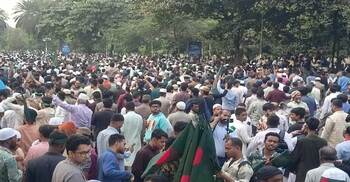 হাদির জানাজায় জনস্রোত