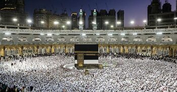 Saudi clears Mecca of over 300,000 unregistered pilgrims ahead of hajj