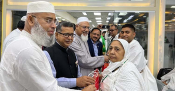 First Hajj flight leaves for Saudi Arabia with 415 pilgrims