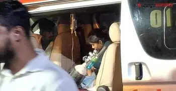 মায়ের কোলে শিশুর নিশ্বাসের লড়াই, সিট না পেয়ে হাহাকার