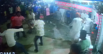 কুয়াকাটায় শান্তি সমাবেশে পৌর মেয়রের ওপর হামলা, আহত-১০