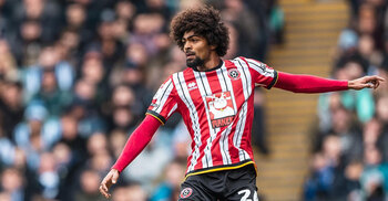 Hamza Choudhury arrives in Bangladesh