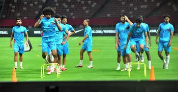 শেষটা জয়ে রাঙাতে পারবে কি হামজা-শামিতরা?