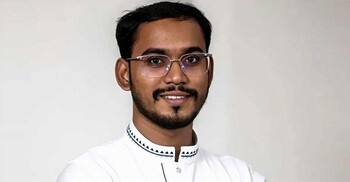 জাতীয় সংগীতের সময় বসে থাকা নিয়ে যে ব্যাখ্যা দিলেন হান্নান মাসউদ