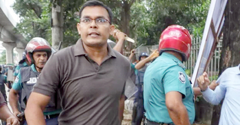 এডিসি হারুনের পরিবারের রাজনীতি নিয়ে ধোঁয়াশা!