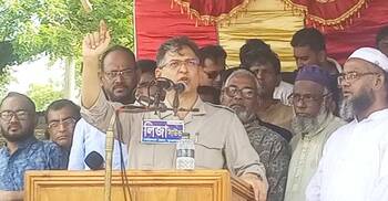 শেখ হাসিনা পালিয়ে গিয়ে দিল্লিতে বসে ষড়যন্ত্র করছেন