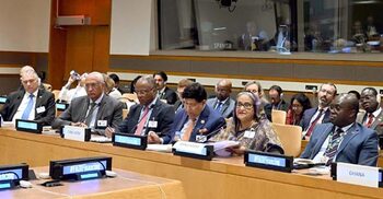 PM for reorganising financial system to overcome global economic crisis