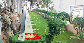 PM pays homage to Aug 15 martyrs at Banani graveyard