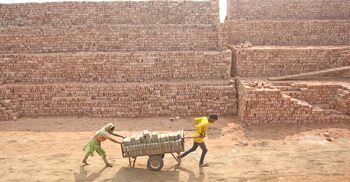 Bangladesh sees prolonged heat wave