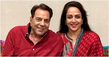 ধর্মেন্দ্রের মৃত্যুর খবরে ক্ষুব্ধ স্ত্রী হেমা মালিনী