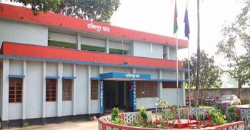 যুবদল নেতার বিরুদ্ধে পুকুরের ৯০ মণ মাছ চুরির অভিযোগ