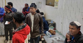 ইজিবাইকে ধাক্কার জেরে তিন গ্রামবাসীর সংঘর্ষ, আহত ৫০