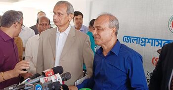 দুর্নীতির মূলোৎপাটনে ডিসিদের সহযোগিতা চাইলেন স্বরাষ্ট্র উপদেষ্টা