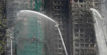 হংকংয়ে ভয়াবহ অগ্নিকাণ্ডে নিহত বেড়ে ১২৮, নিখোঁজ ২০০