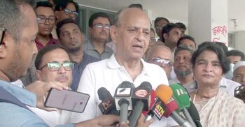 হাসপাতালে ডাক্তার না থাকায় অনেককে শোকজ করা হয়েছে