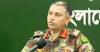 সামরিক বাহিনীর সিদ্ধান্তে গুজববাজদের মাথায় বাজ