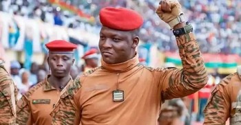 বুরকিনা ফাসোতে গুপ্তচরবৃত্তির অভিযোগে আট এনজিও কর্মী আটক