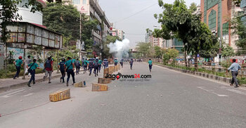 ধানমন্ডি আইডিয়াল কলেজের শিক্ষার্থীদের সঙ্গে পুলিশের সংঘর্ষ