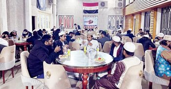 মিশরের কামানের ধ্বনি ও দেশীয় খাবারে আল-আজহার প্রাঙ্গণে ইফতার