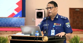 আইনশৃঙ্খলা রক্ষায় সর্বোচ্চ সতর্ক থেকে কাজ করার নির্দেশ আইজিপির