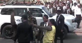 যানজটে আটকা নতুন প্রধানমন্ত্রীর গাড়িবহর, তবুও বন্ধ করা হয়নি কোনো সড়ক