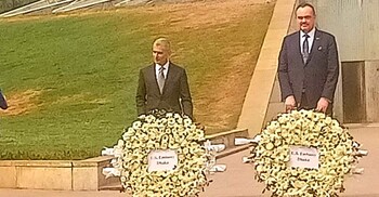 জিয়াউর রহমান ও খালেদা জিয়ার সমাধিতে পল কাপুরের শ্রদ্ধা