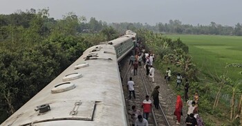 নীলসাগর এক্সপ্রেস দুর্ঘটনায় ৬৬ জন আহত