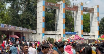 চিড়িয়াখানায় এসেছিলাম, ভিড়ের কারণে কিছুই ঠিকমতো দেখতে পারিনি