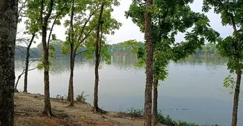 ইতিহাস ও রহস্যে ঘেরা ‘ঢোল সমুদ্র দীঘি’