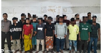 তেজগাঁওয়ে পুলিশের অভিযানে গ্রেফতার ৬১