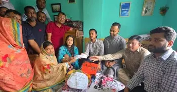 জুলাই যোদ্ধা সুজনের ছোট্ট কন্যার জন্য উপহার পাঠালেন প্রধানমন্ত্রী