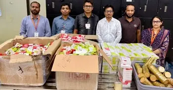 শাহজালাল বিমানবন্দরে ২ কোটি টাকার সিগারেট, সোনা ও মদ জব্দ