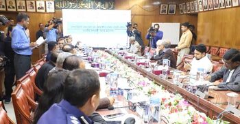 Tabligh infighting: 5 advisers sit with Saad supporters