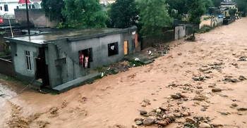 জম্মু-কাশ্মীরে আবারও মেঘভাঙা বৃষ্টি, নিহত ৭